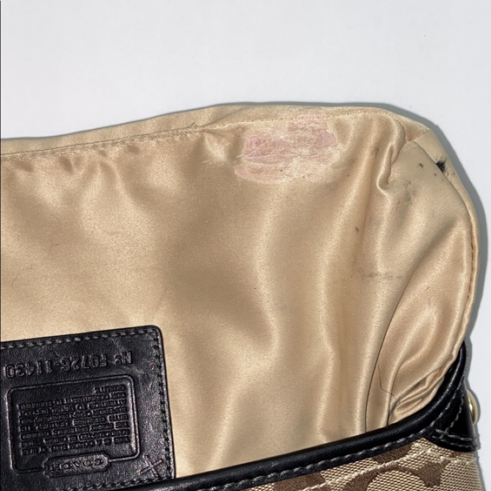 Small COACH Shoulder Purse - Picture 3 of 6